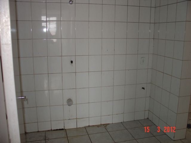 Apartamento para locacao no Zona 03 em Maringa com 0m² por R$ 750,00