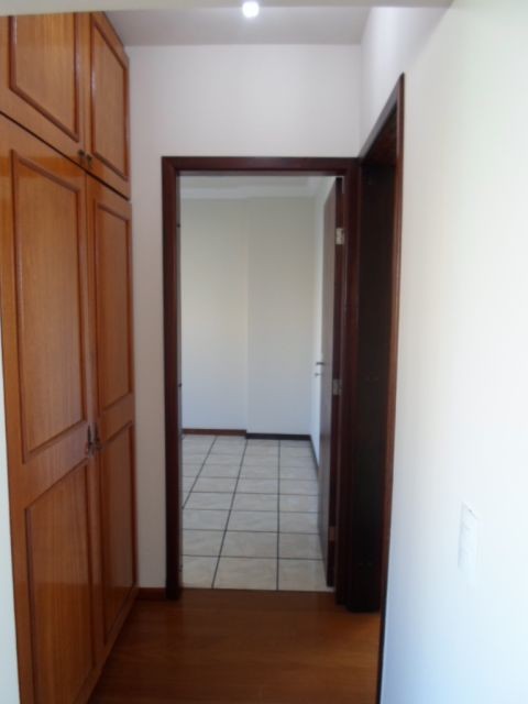 Apartamento para locacao no Zona 01 em Maringa com 0m² por R$ 1.200,00