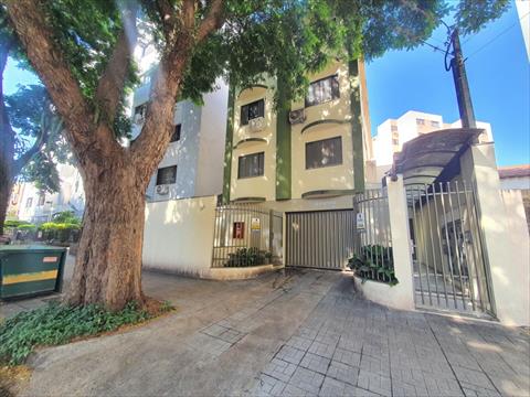 Apartamento para locacao no Zona 07 em Maringa com 55m² por R$ 1.400,00