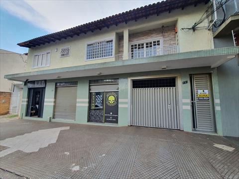 Apartamento para locacao no Zona 07 em Maringa com 100m² por R$ 2.400,00