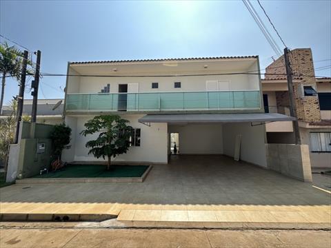 Sobrado para locacao no Recanto dos Magnatas em Maringa com 260m² por R$ 5.800,00