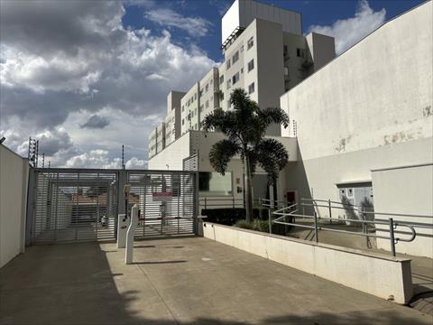 Apartamento para locacao no Vila Vardelina em Maringa com 80m² por R$ 1.450,00