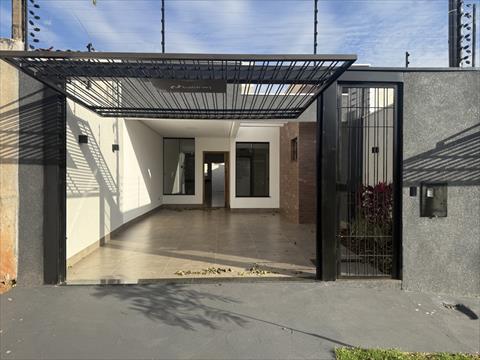 Casa Residencial para venda no Parque das Laranjeiras em Maringa com 150m² por R$ 0,00