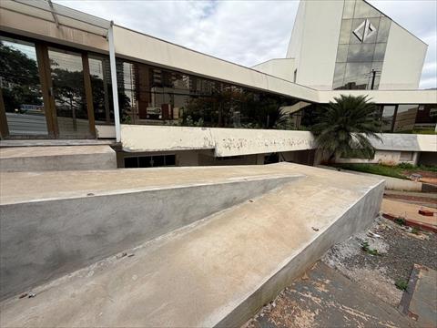 Predio Comercial para vendalocacaovenda e locacao no Zona 04 em Maringa com 1.048m² por R$ 6.500.000,0030.000,00