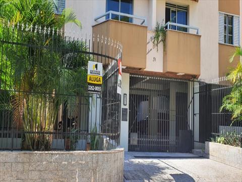 Apartamento para locacao no Zona 07 em Maringa com 129,9m² por R$ 1.600,00