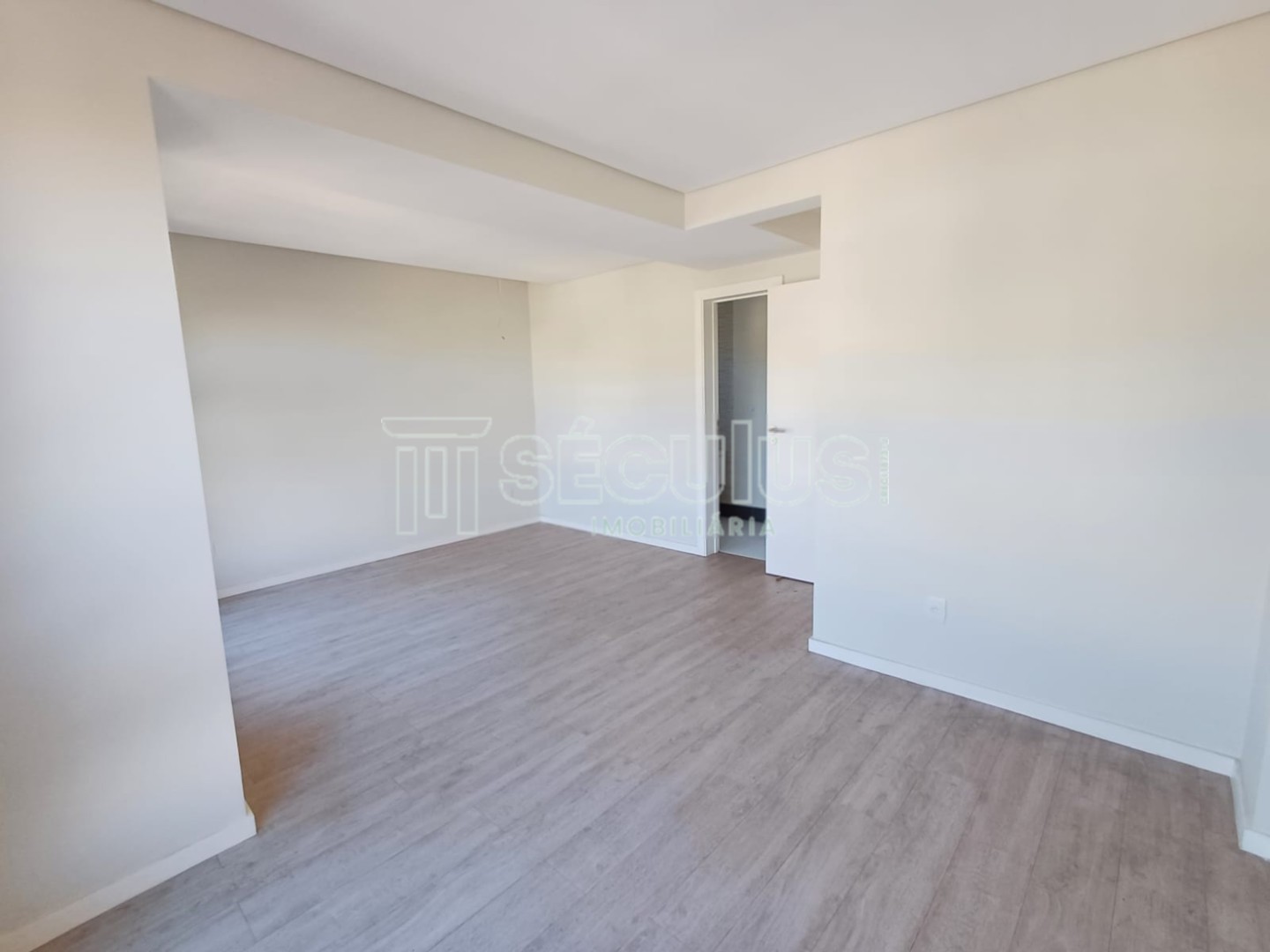 WhatsApp Image 2024-08-26 at 16.13.50 (2).jpeg