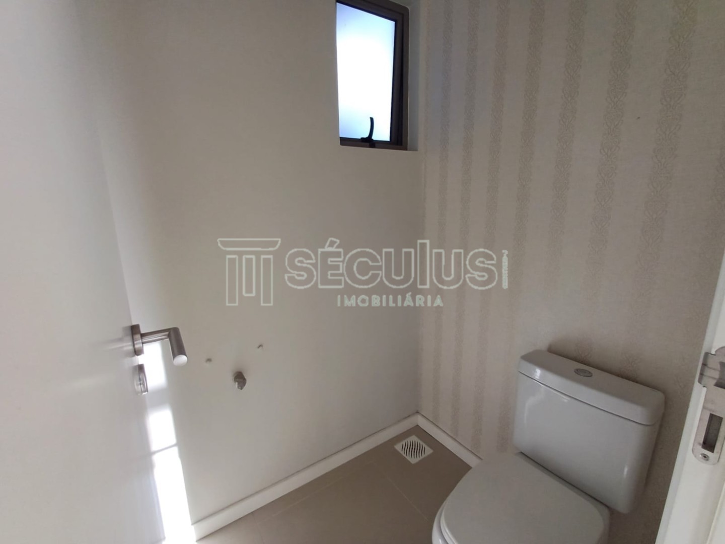 WhatsApp Image 2024-08-26 at 16.13.53 (2).jpeg