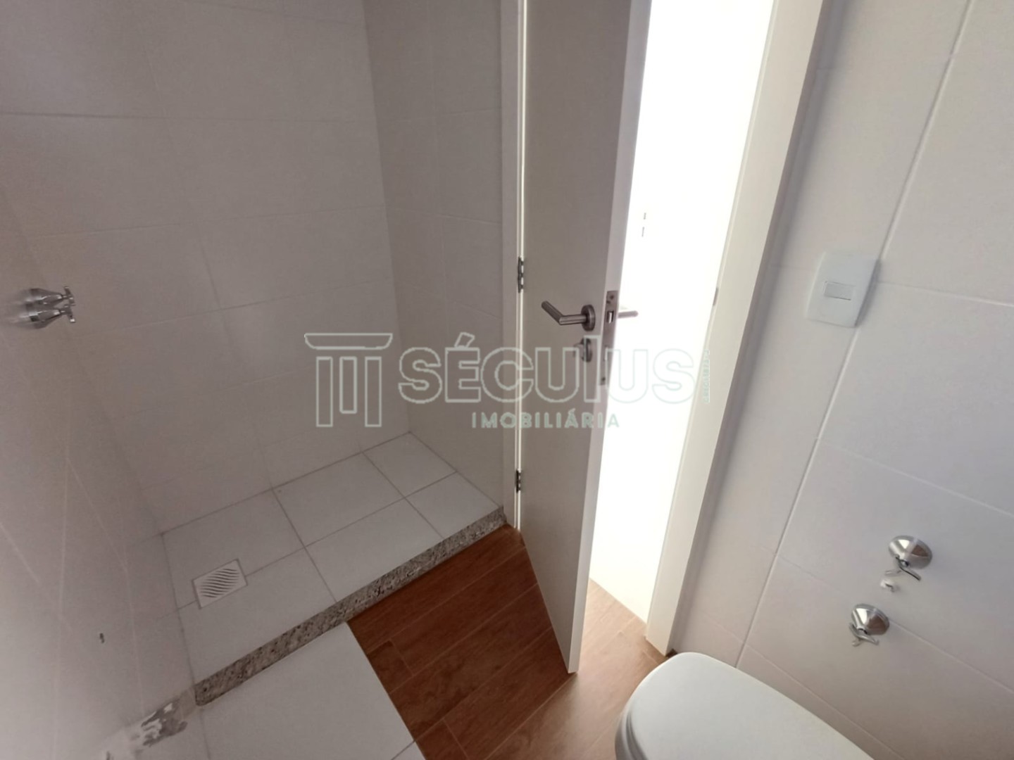 WhatsApp Image 2024-08-26 at 16.13.55.jpeg