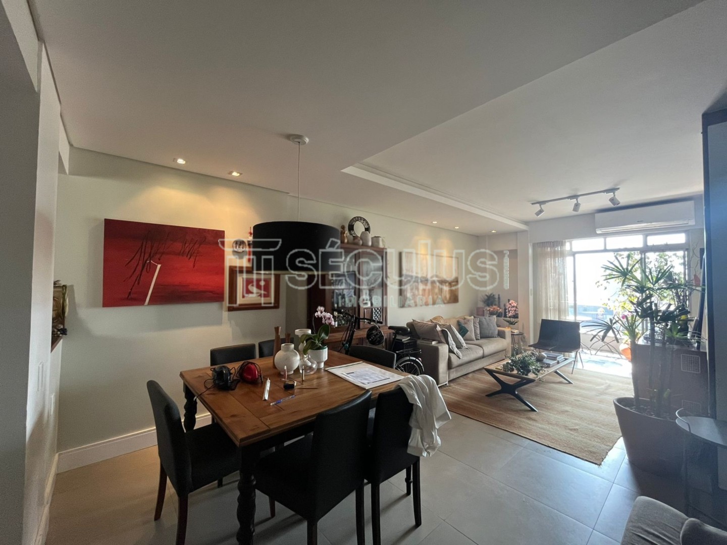 WhatsApp Image 2024-09-18 at 09.52.48 (1).jpeg