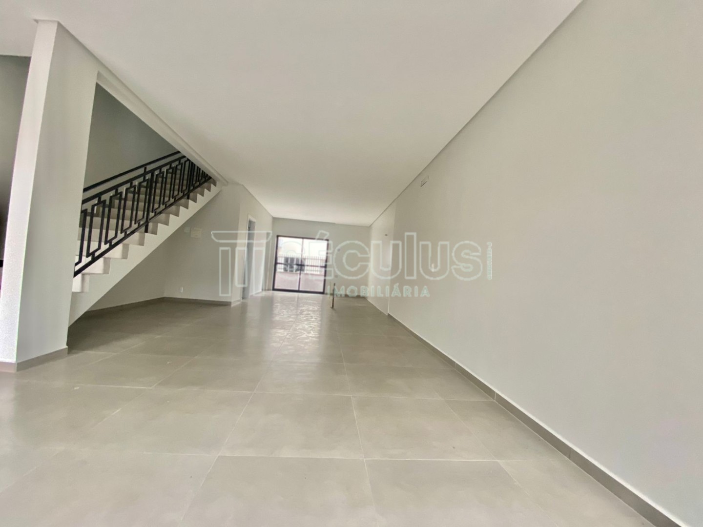 WhatsApp Image 2024-10-17 at 16.07.35.jpeg