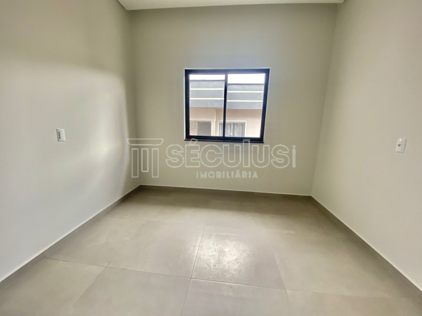 WhatsApp Image 2024-10-17 at 16.07.37 (1).jpeg