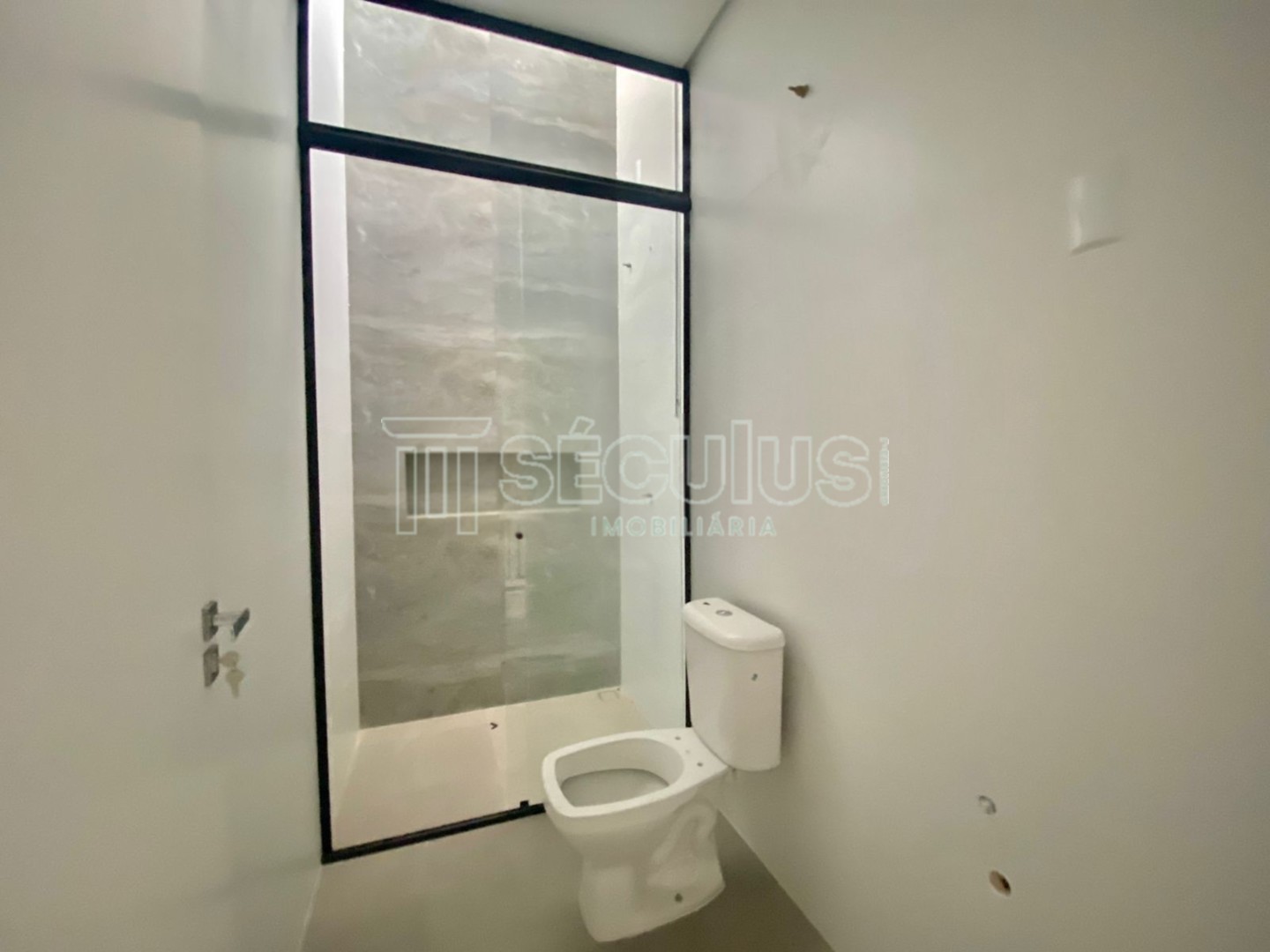 WhatsApp Image 2024-10-17 at 16.07.38 (1).jpeg