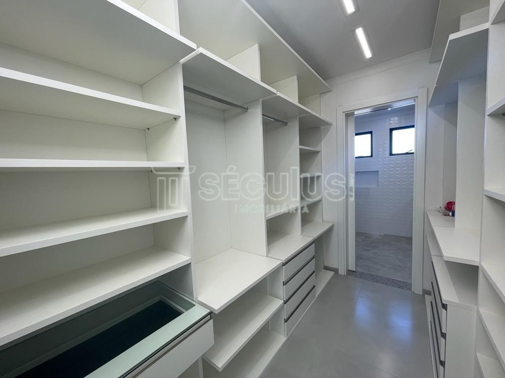 WhatsApp Image 2022-07-29 at 16.35.28 (1).jpeg