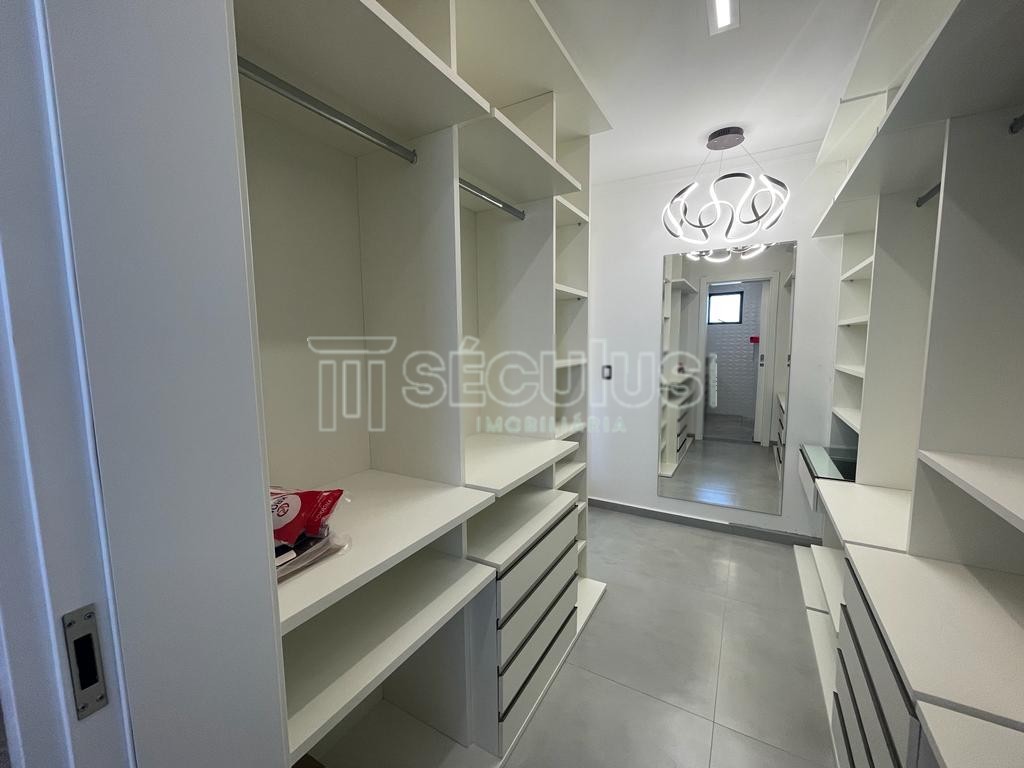 WhatsApp Image 2022-07-29 at 16.35.28 (2).jpeg