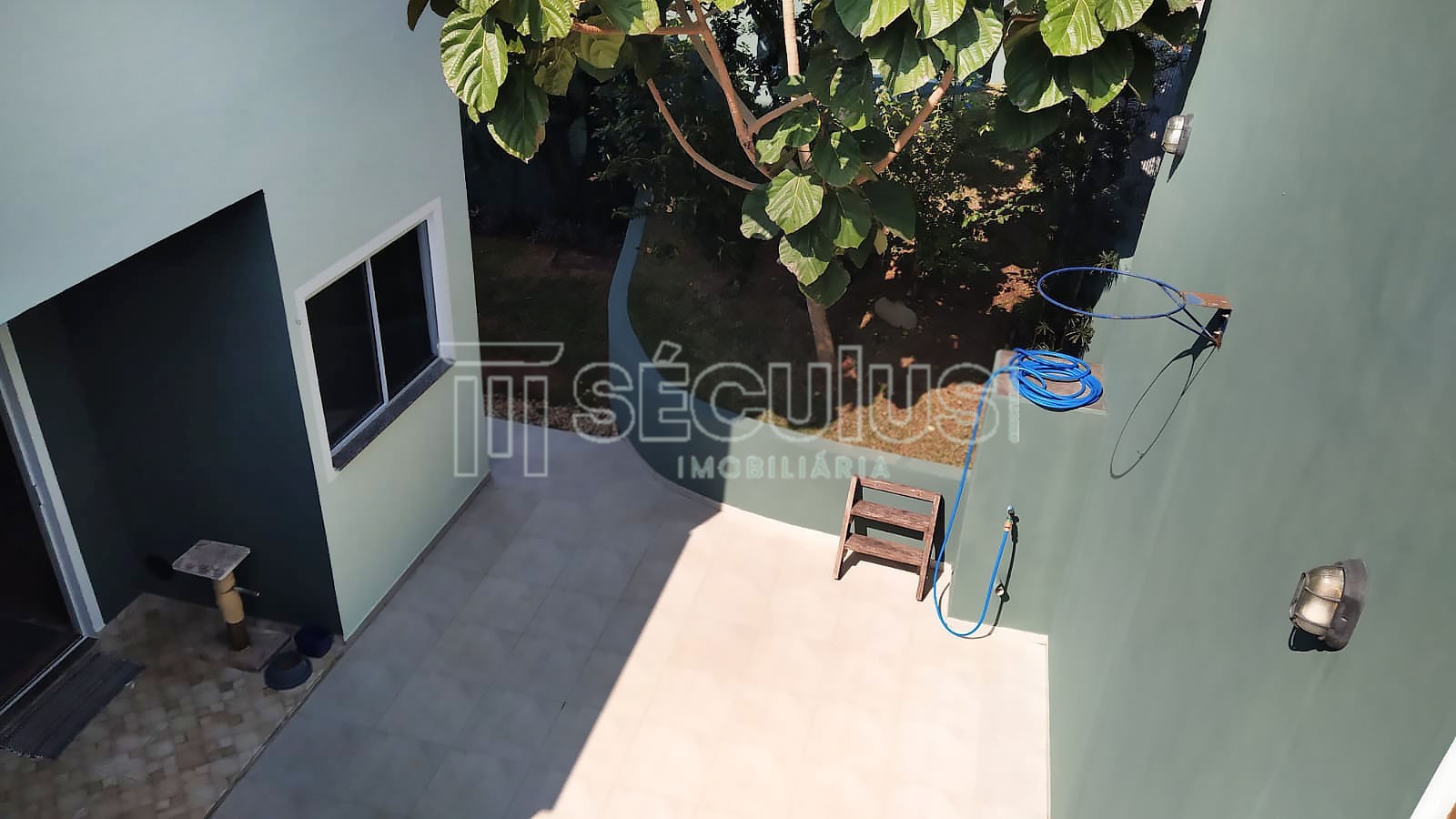 área externa fundos2.jpeg