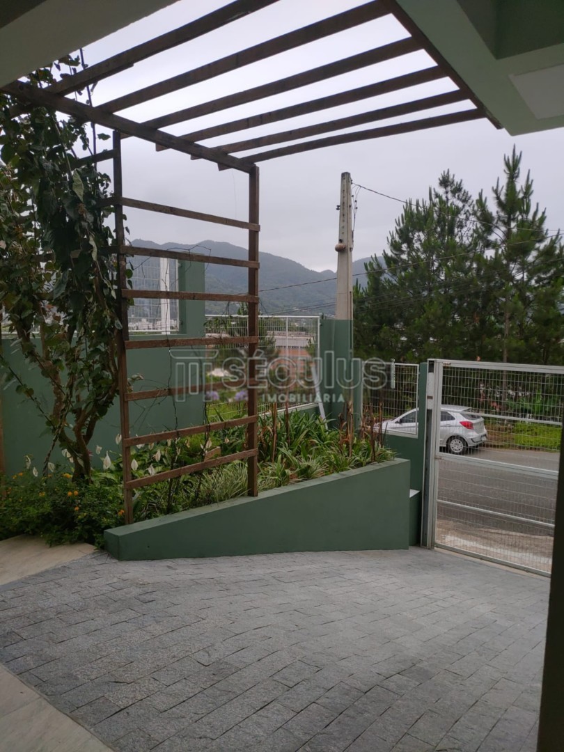 WhatsApp Image 2021-12-16 at 10.15.24 (8).jpeg