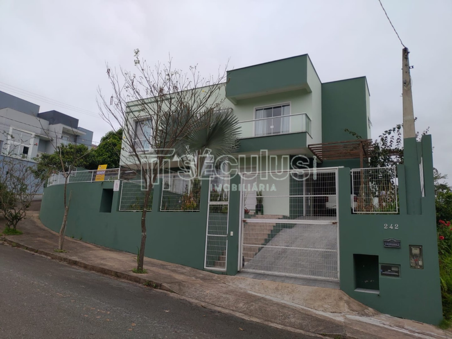 WhatsApp Image 2021-12-16 at 10.15.25 (2).jpeg