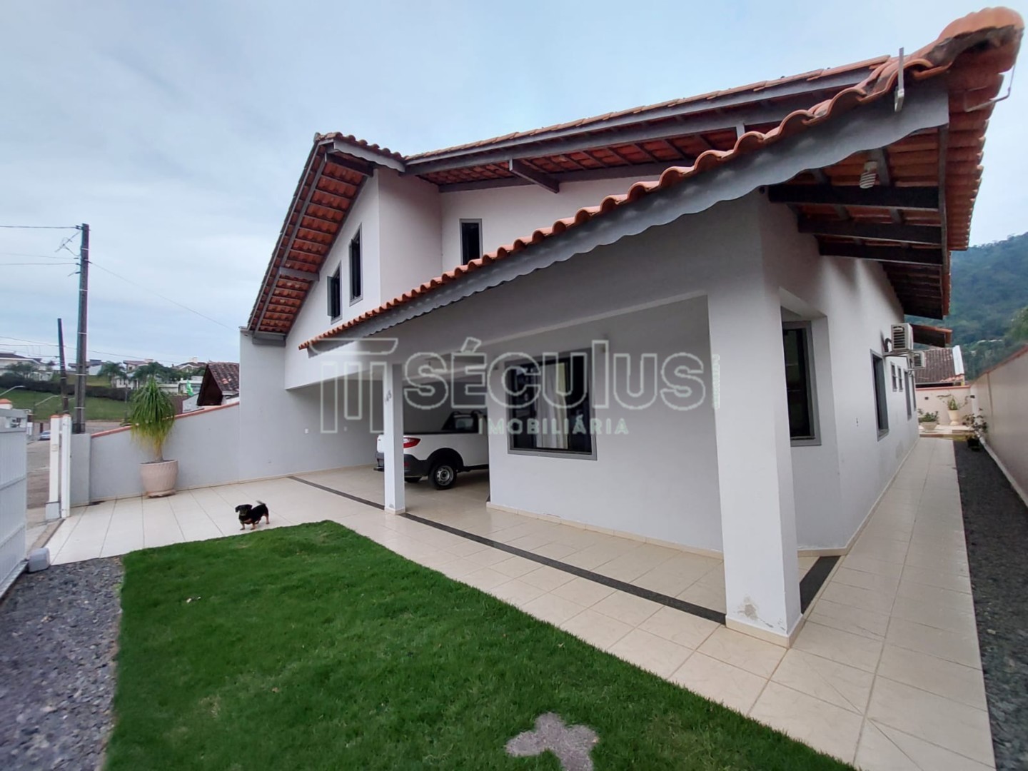 WhatsApp Image 2022-07-12 at 08.36.38(2).jpeg