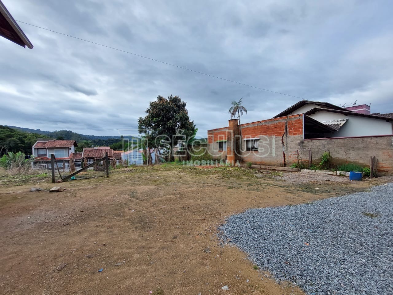 WhatsApp Image 2022-08-11 at 15.51.08(1).jpeg