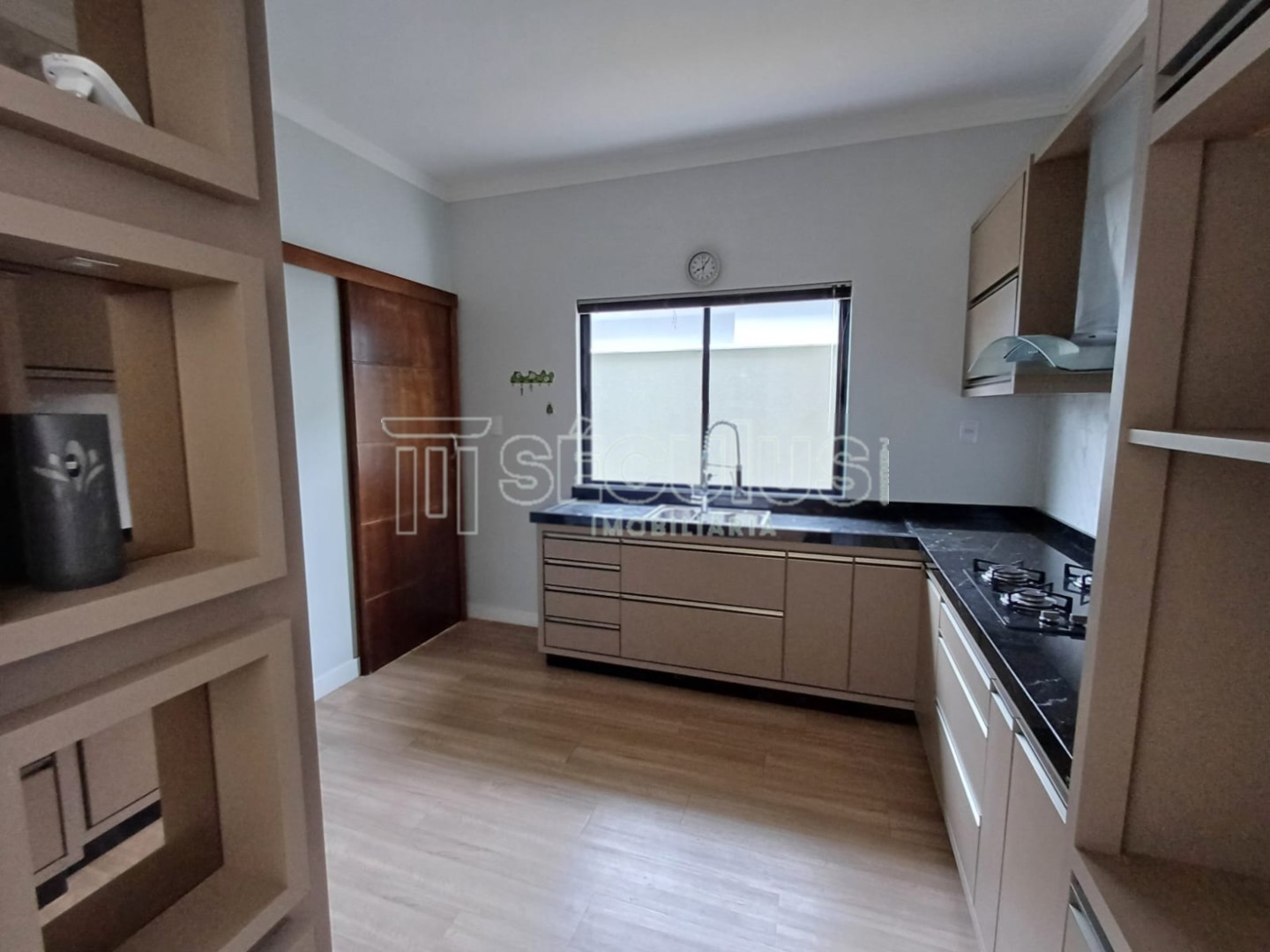 WhatsApp Image 2024-11-28 at 10.49.05 (1).jpeg