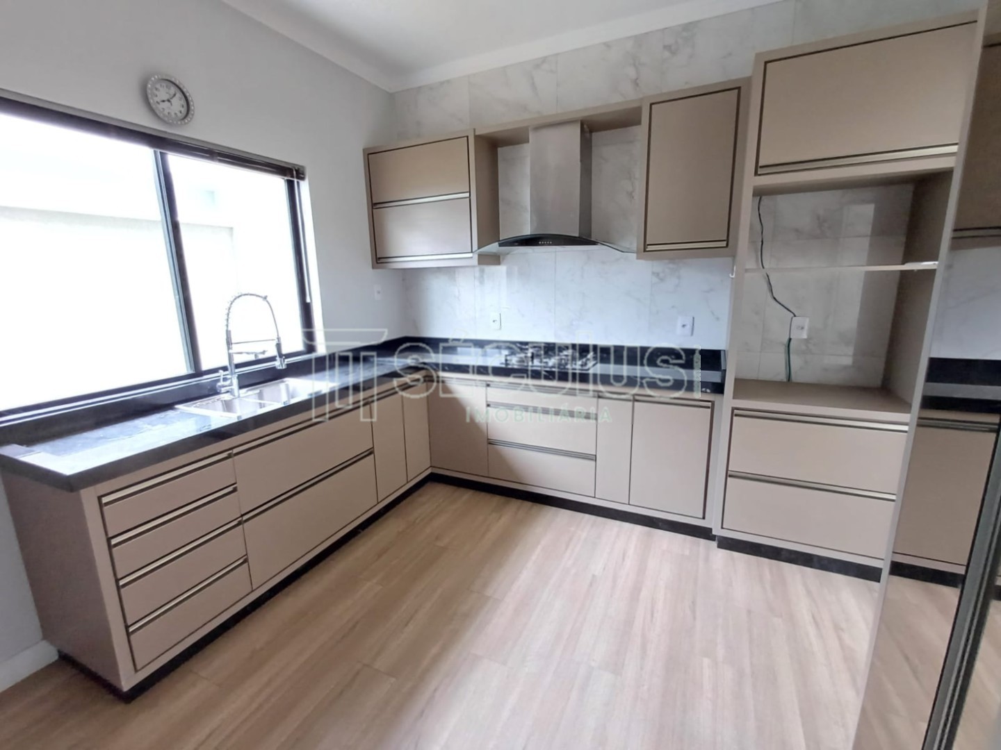 WhatsApp Image 2024-11-28 at 10.49.07 (1).jpeg