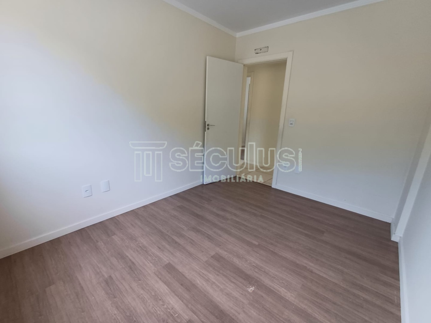 WhatsApp Image 2024-09-24 at 16.04.04 (1).jpeg