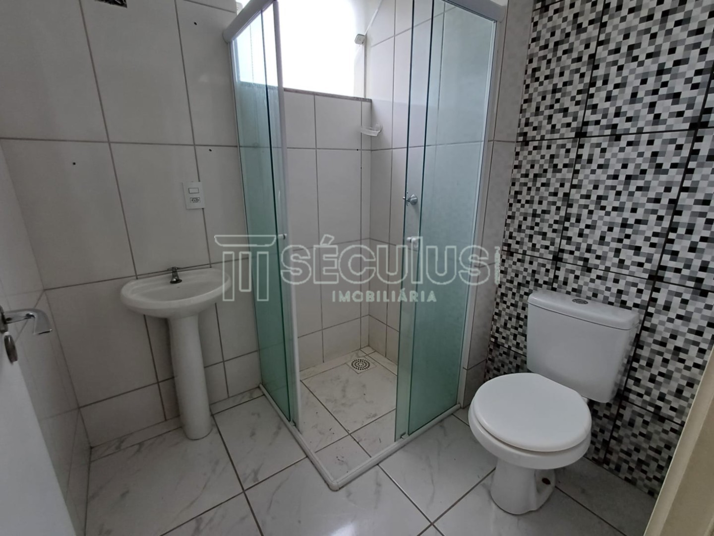 WhatsApp Image 2024-09-24 at 16.04.04 (2).jpeg