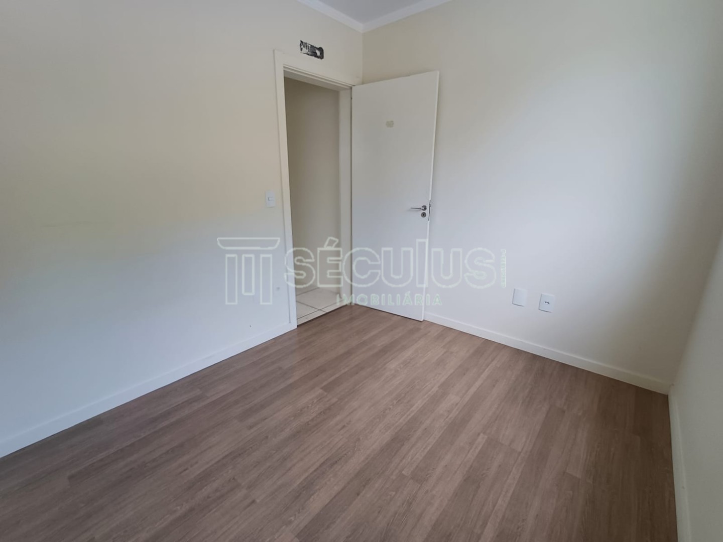 WhatsApp Image 2024-09-24 at 16.04.05 (1).jpeg