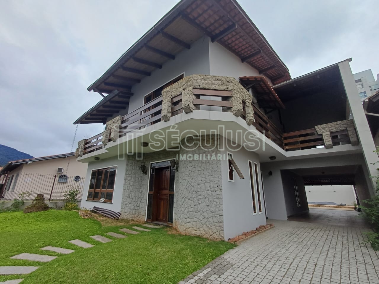 WhatsApp Image 2025-09-09 at 10.27.21 (1).jpeg