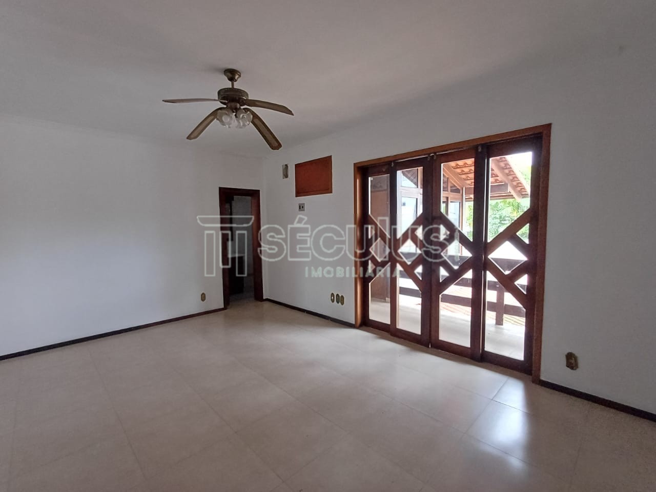 WhatsApp Image 2025-09-09 at 10.27.00 (1).jpeg