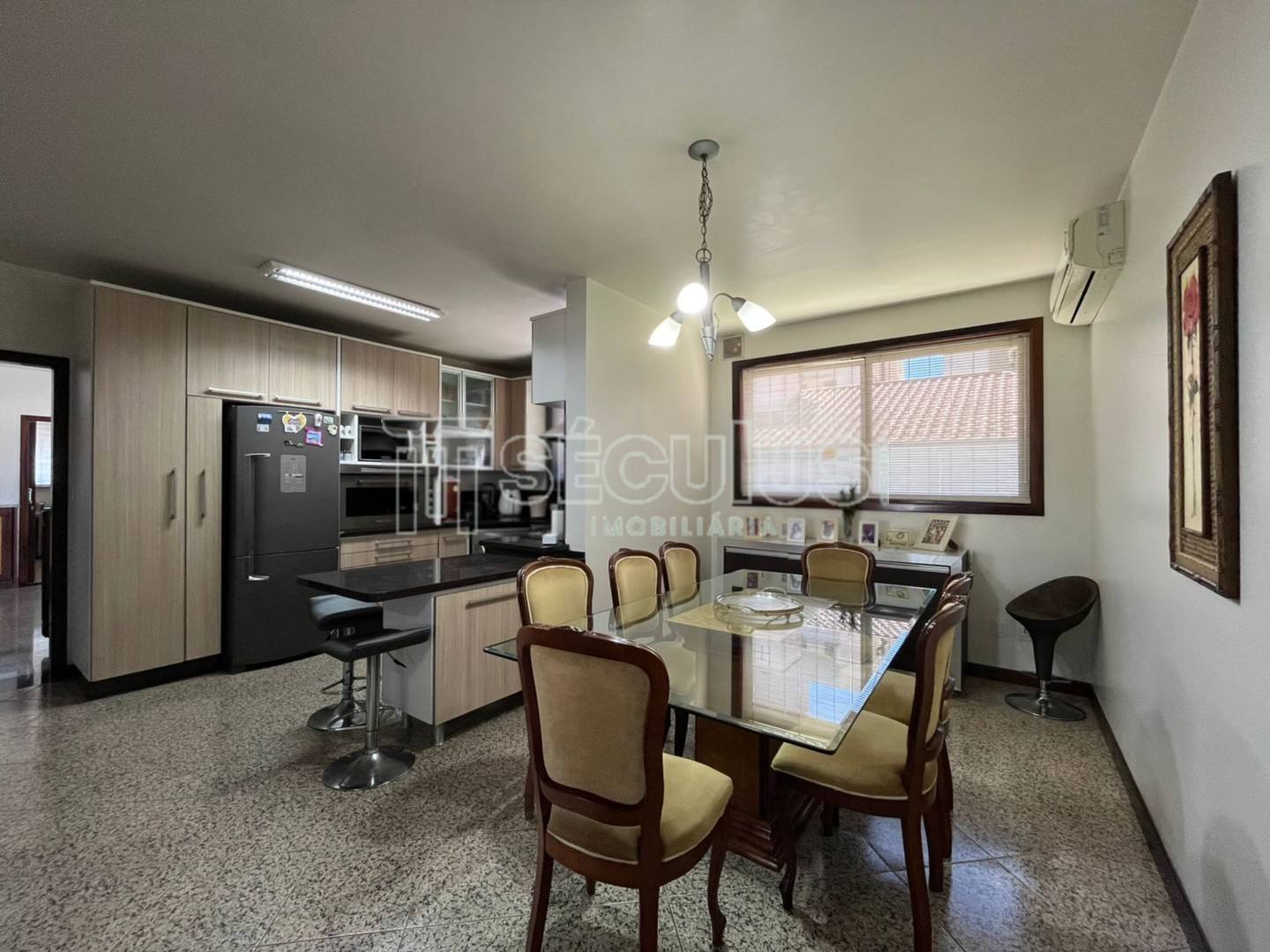 WhatsApp Image 2025-09-23 at 17.48.20 (1).jpeg