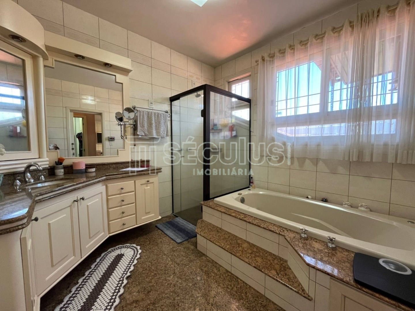 WhatsApp Image 2025-09-23 at 17.48.22.jpeg