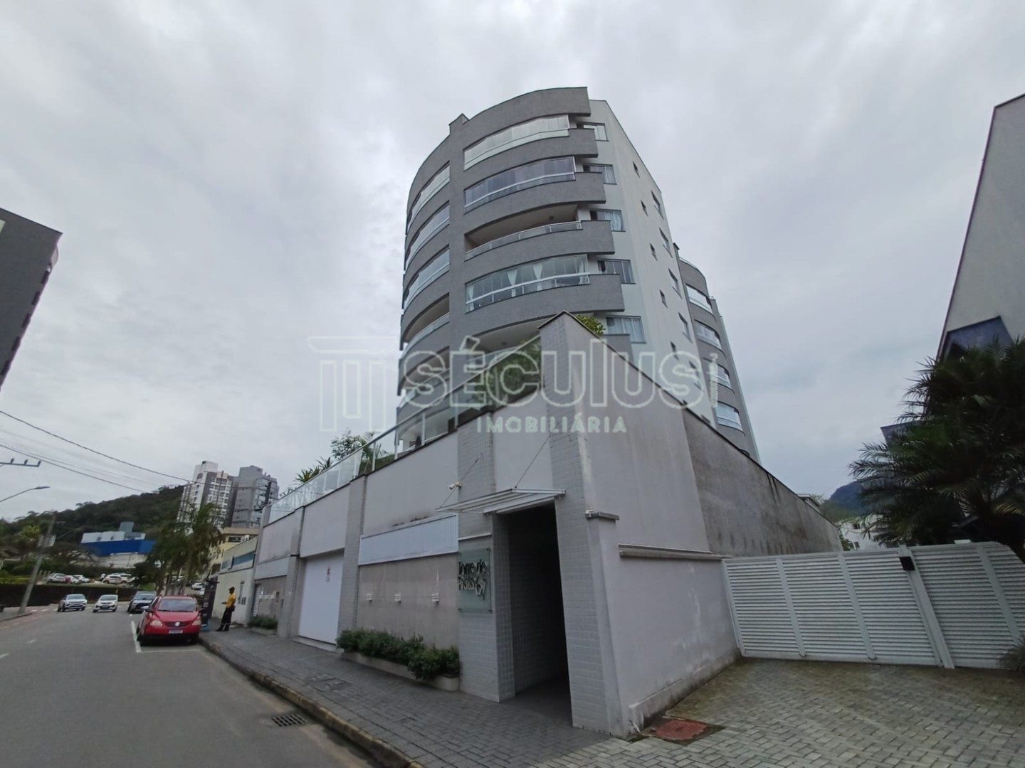 WhatsApp Image 2025-10-09 at 13.29.51 (1).jpeg