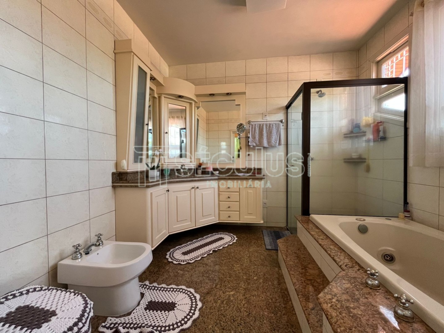 WhatsApp Image 2025-09-23 at 17.48.22 (1).jpeg