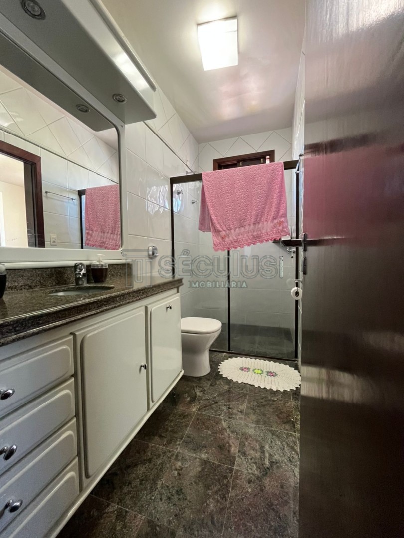 WhatsApp Image 2025-09-23 at 17.48.55 (2).jpeg