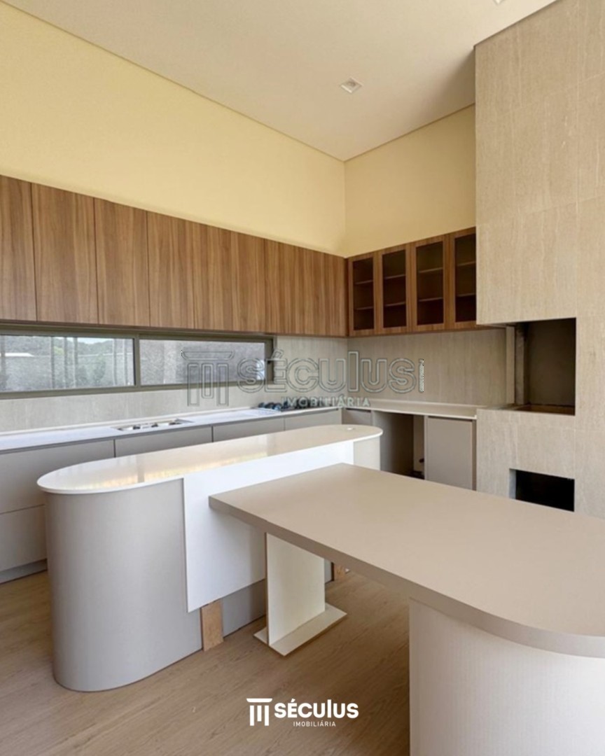 4079b809-677e-41cb-aba0-54ffe14bd4c7.jpg