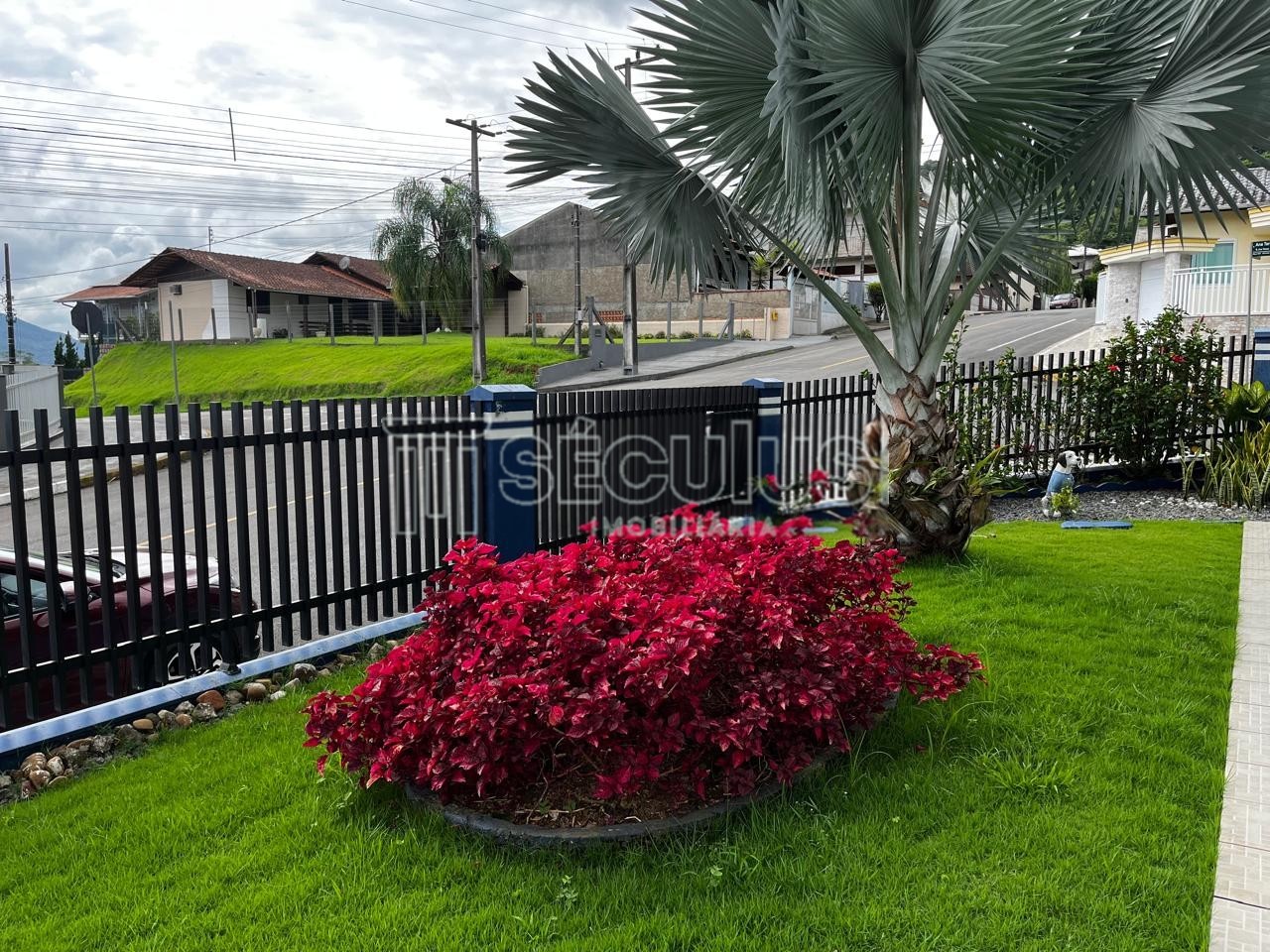 WhatsApp Image 2025-02-17 at 16.52.58 (10).jpeg