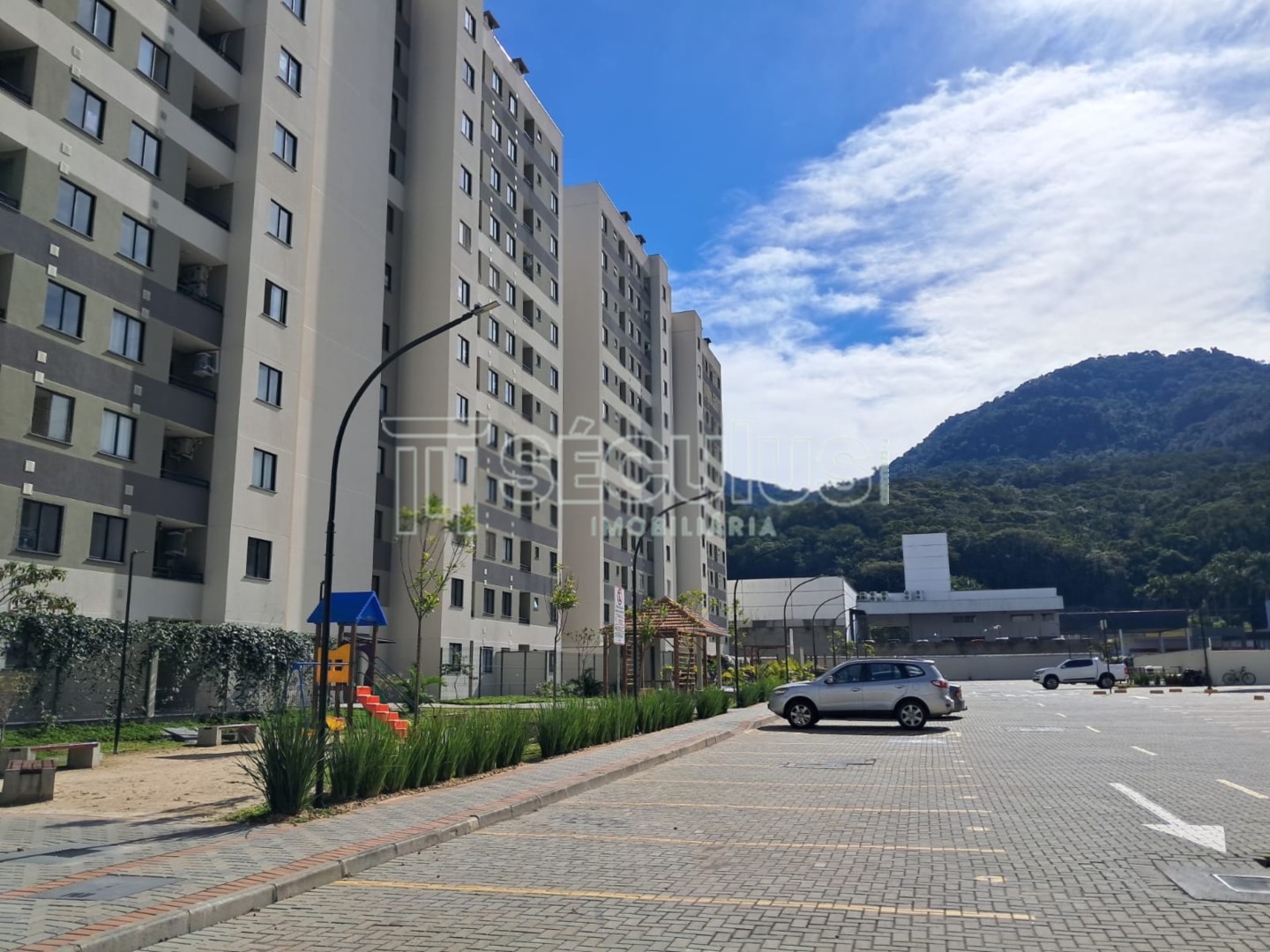 30c3df2e-13a2-457e-b892-953b72b0c766.jpg