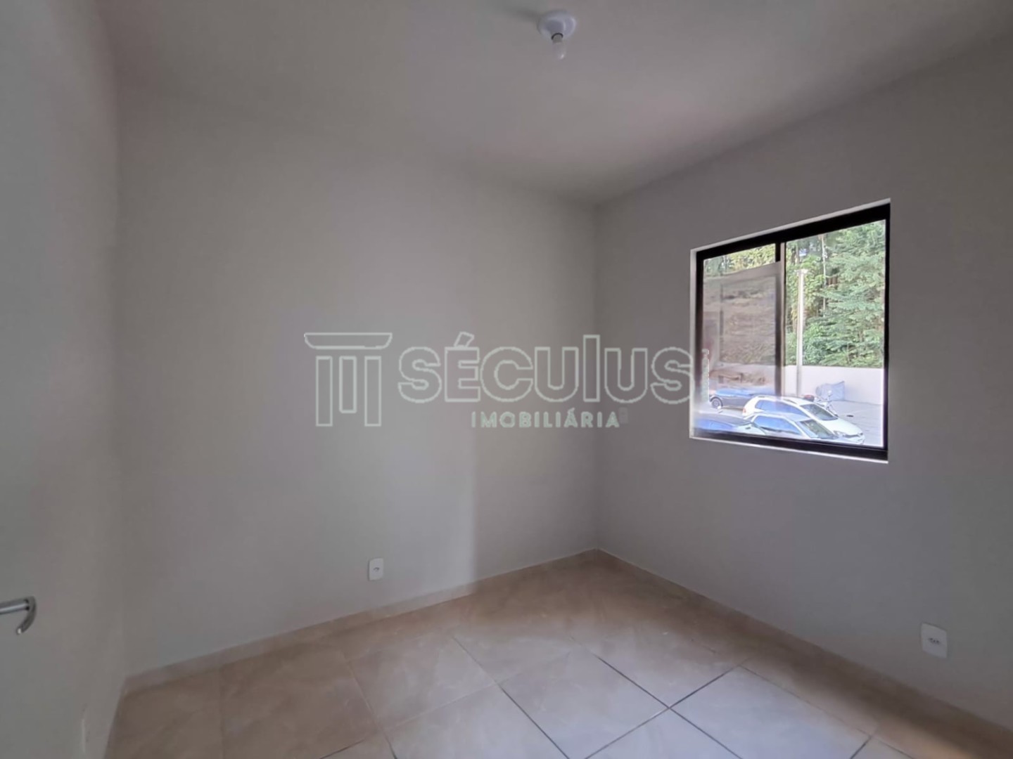 69e71ab0-fe93-4365-8004-98c9c60cdda1.jpg