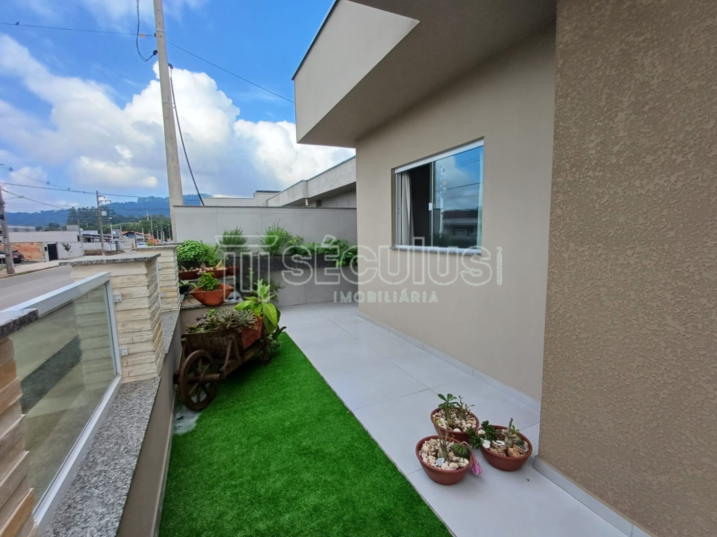 WhatsApp Image 2025-04-17 at 13.47.54 (1).jpeg