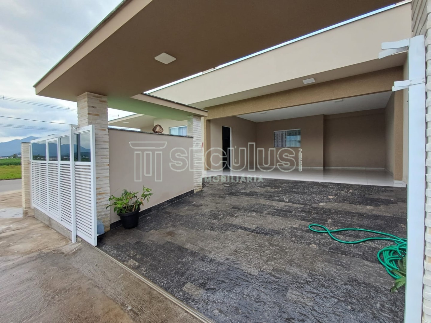 WhatsApp Image 2025-04-17 at 13.47.56.jpeg