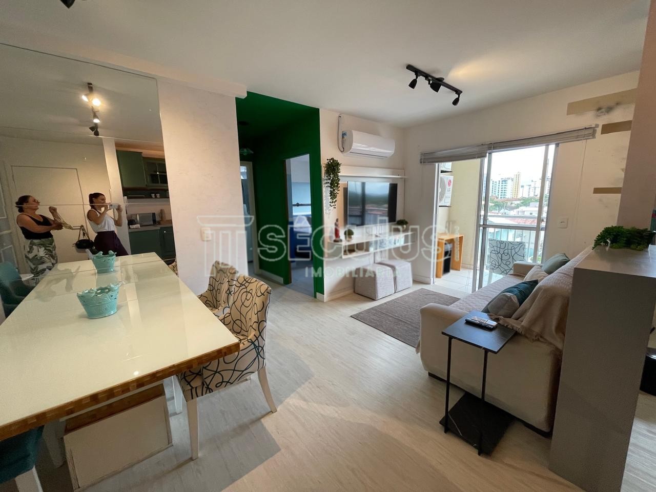 WhatsApp Image 2025-02-07 at 12.10.56 (1).jpeg