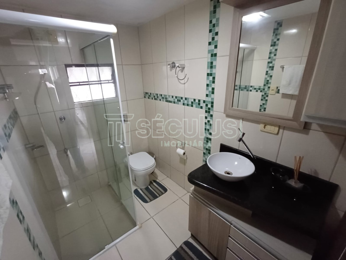 WhatsApp Image 2025-04-15 at 14.30.59 (3).jpeg