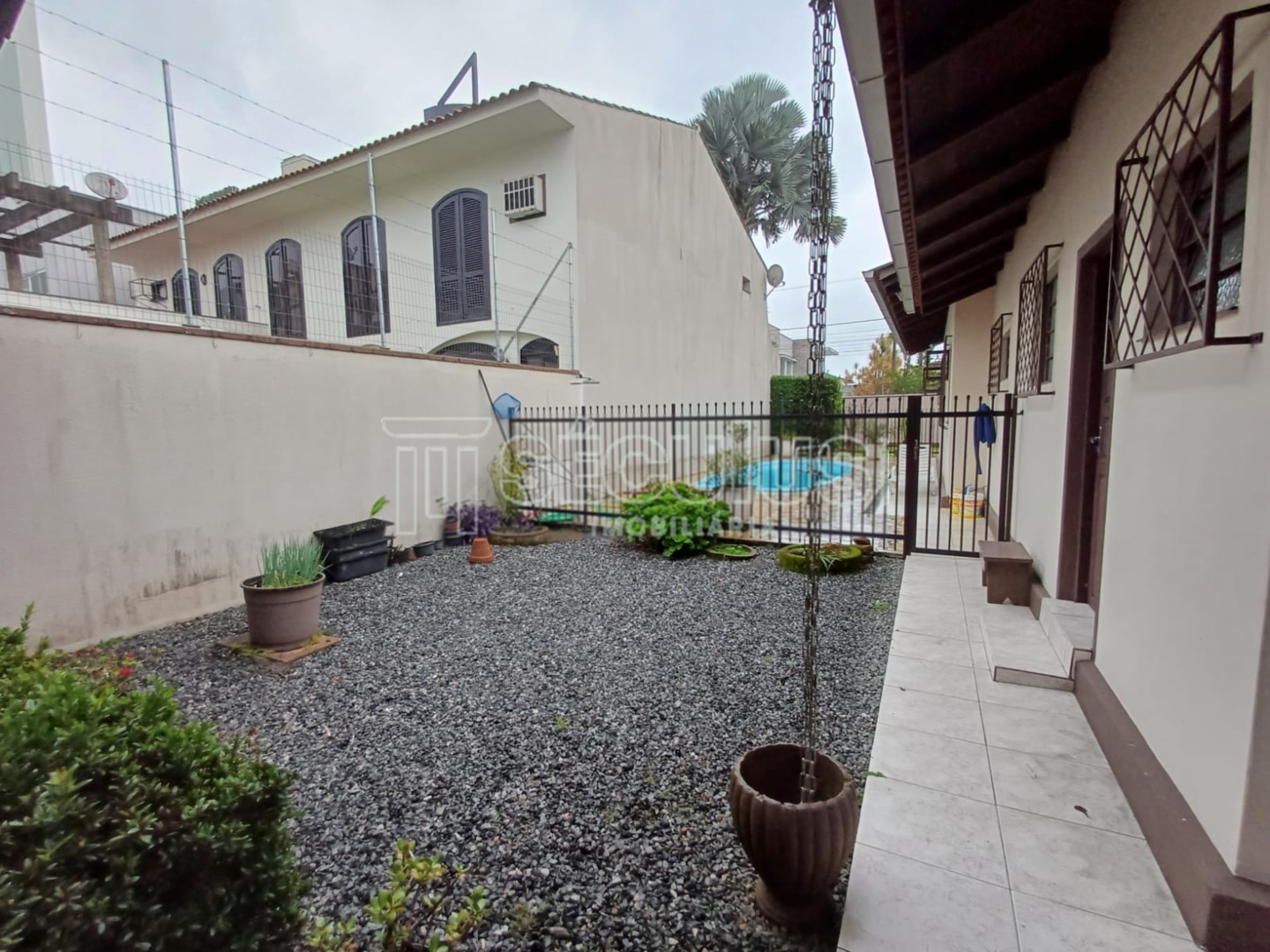 WhatsApp Image 2025-04-15 at 14.31.02 (1).jpeg