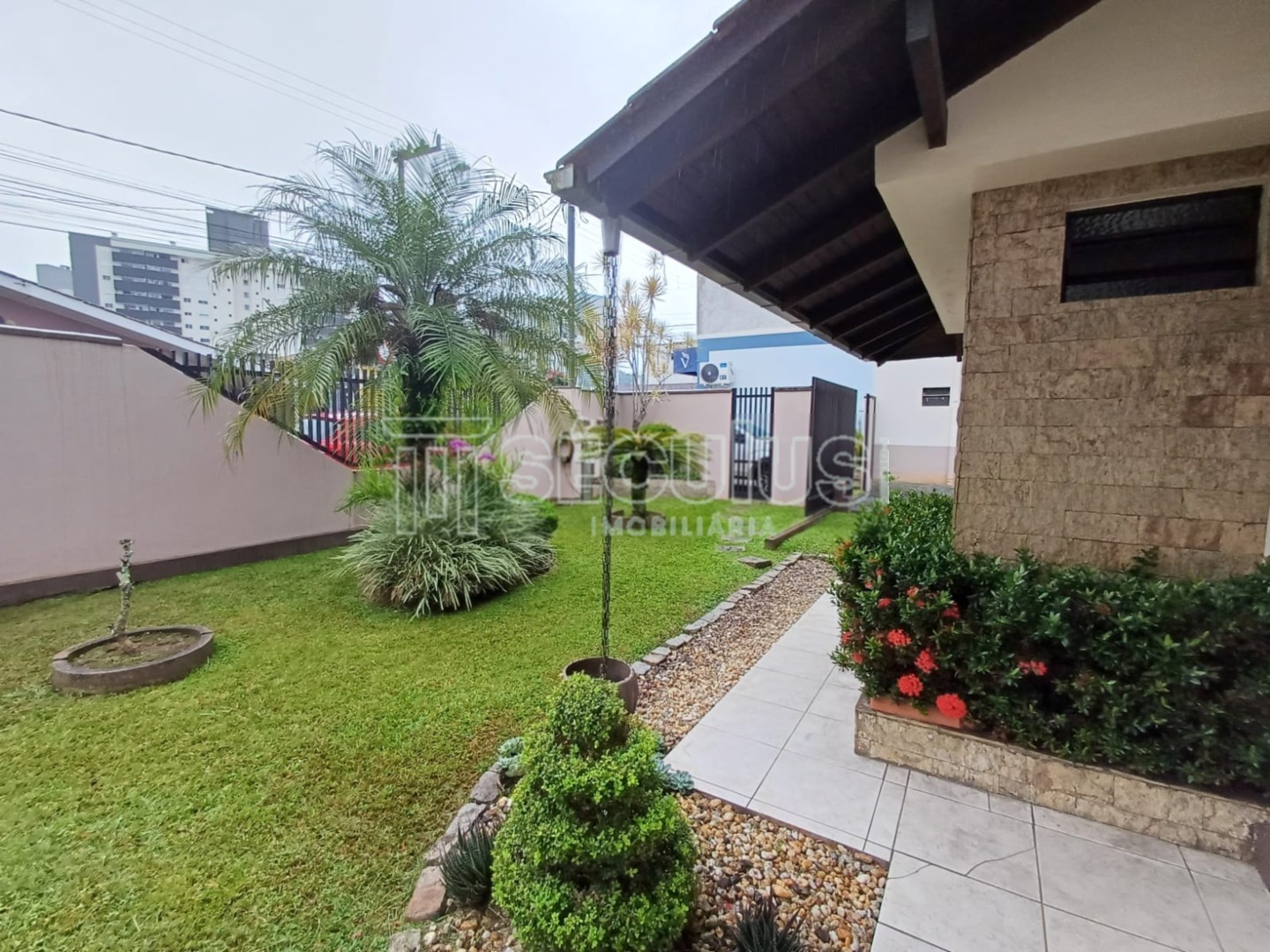 WhatsApp Image 2025-04-15 at 14.31.05 (3).jpeg