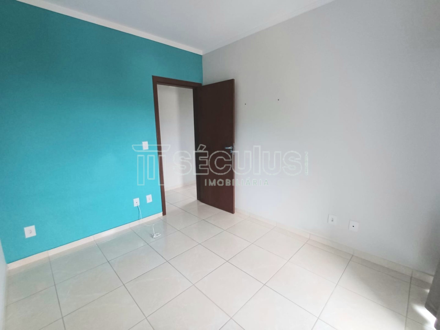 WhatsApp Image 2025-03-27 at 17.30.58 (1).jpeg