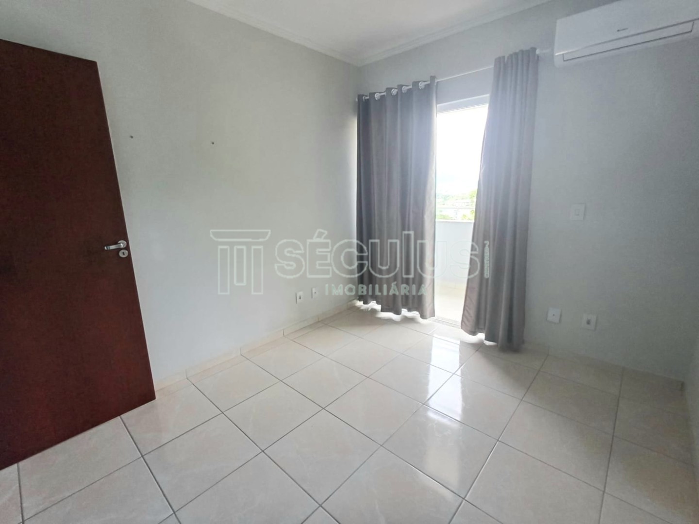 WhatsApp Image 2025-03-27 at 17.31.00 (3).jpeg