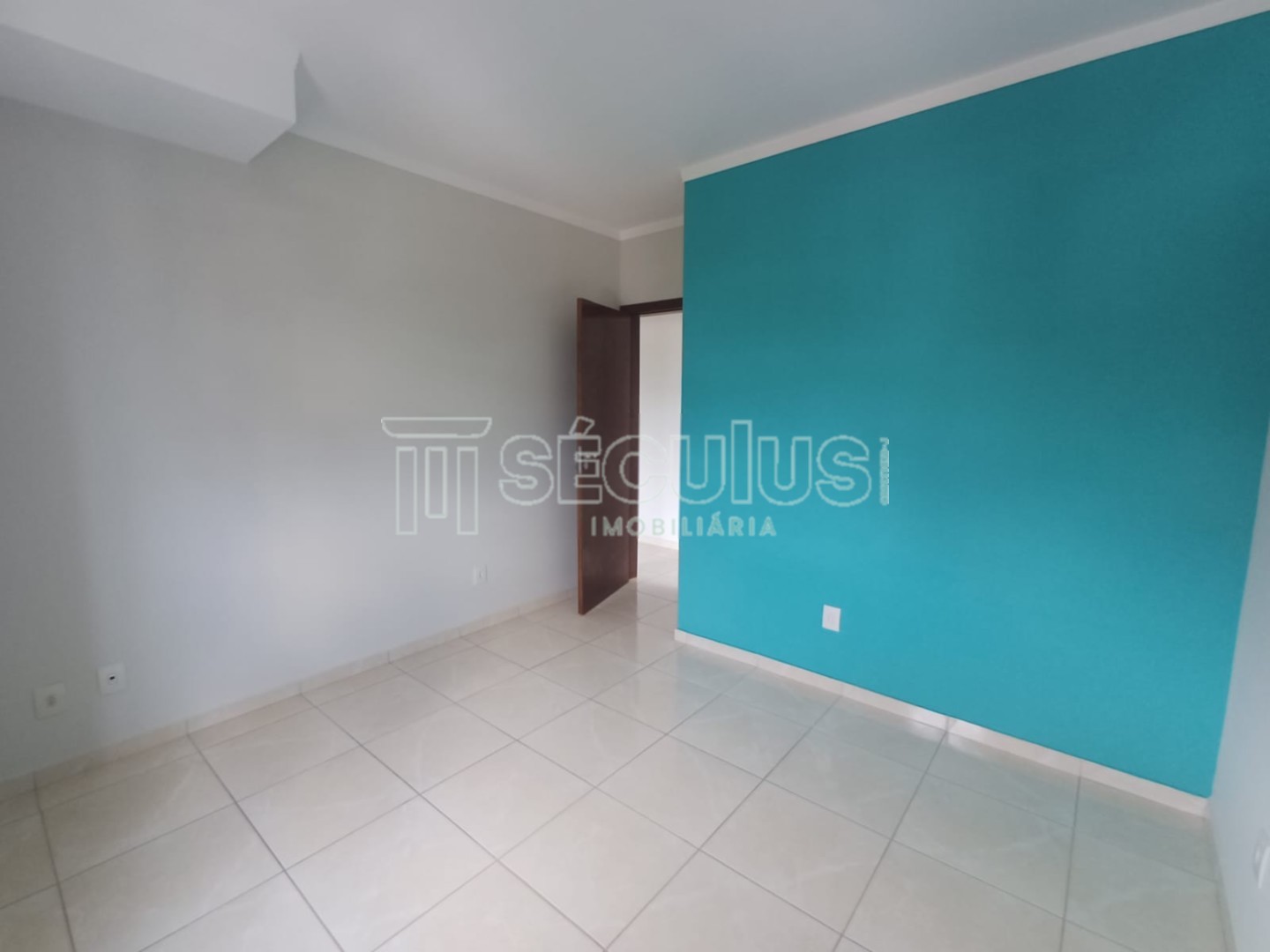 WhatsApp Image 2025-03-27 at 17.31.33 (2).jpeg