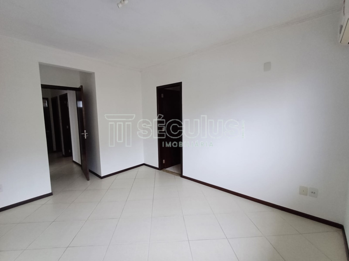 WhatsApp Image 2024-07-30 at 10.47.51 (3).jpeg