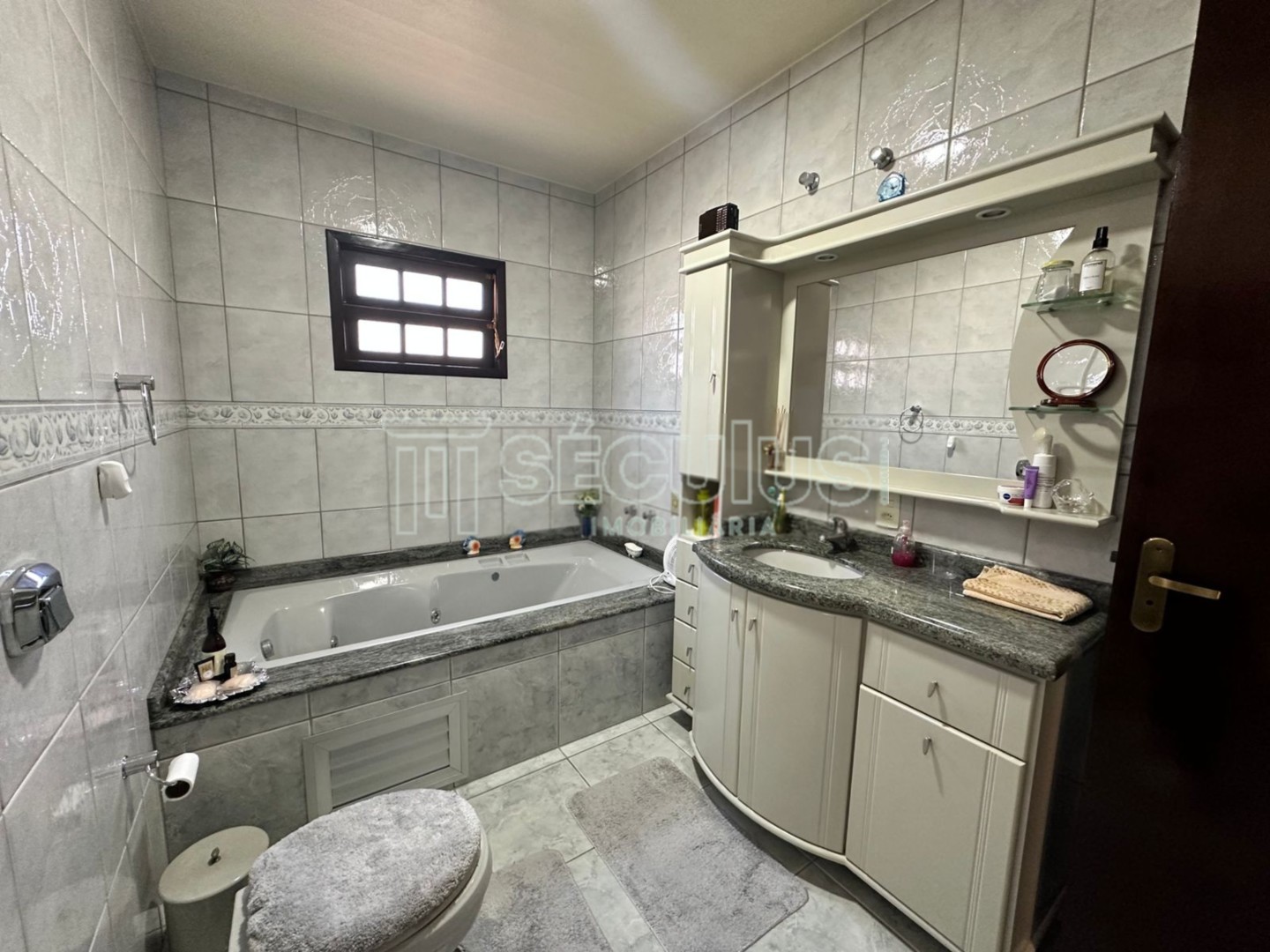 WhatsApp Image 2025-06-26 at 14.37.55 (1).jpeg